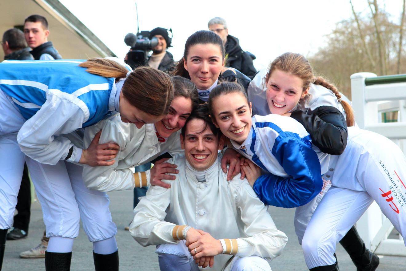 Décharge des femmes jockeys, vers un ajustement pour les apprenties