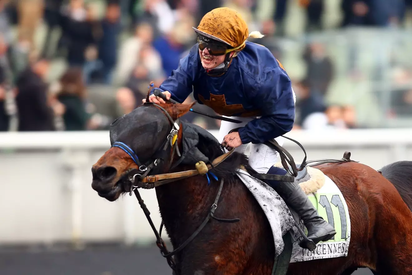 Prix Offshore Dream : troisième victoire parisienne de Mathilde Collet ...