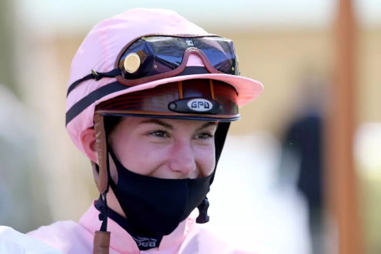 quand-les-femmes-jockeys-triomphent-au-niveau-groupe-equidia
