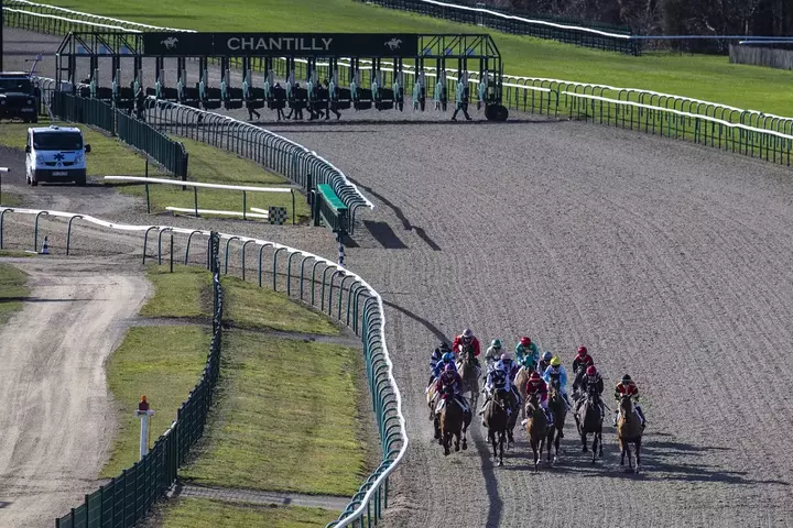 Les pronostics des experts pour la réunion 1 à CHANTILLY ce lundi 10